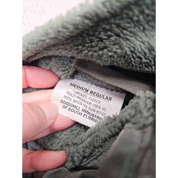 US Army Fleece Jacket Mens Medium Regular Gen III Cold Weather Army Green - Picture 4 of 7